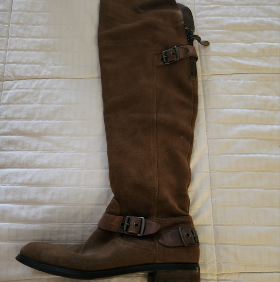 Boots - Picture 2 of 3